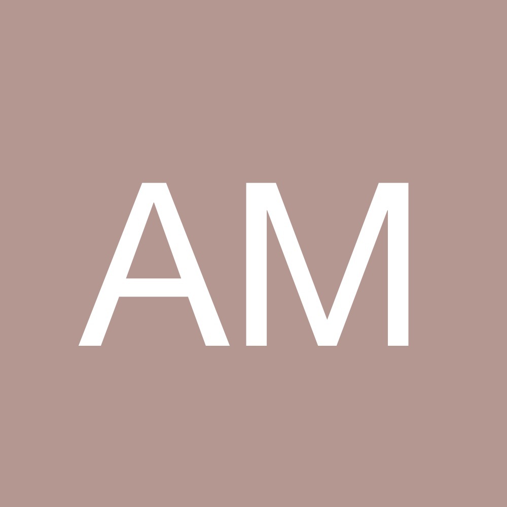 Meet your Posher, Amelia